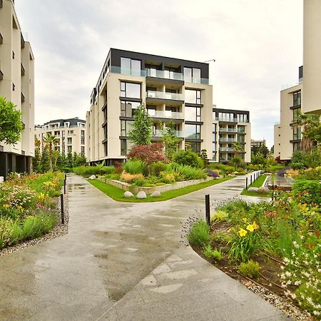 Sea Flats With Parking And Pool In Azur Residence St. Konstantin og Helena Eksteriør bilde