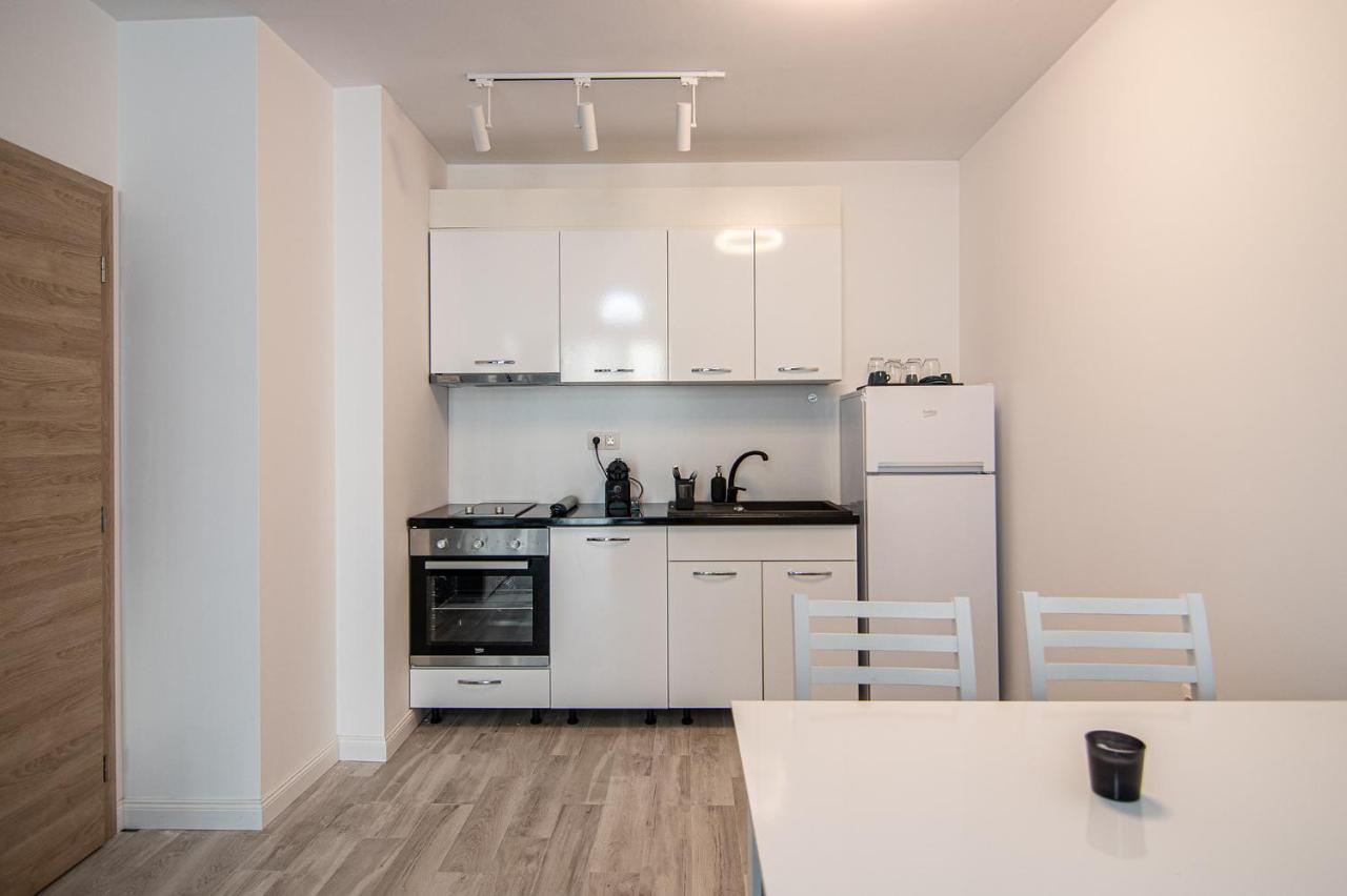 Sea Flats With Parking And Pool In Azur Residence St. Konstantin og Helena Eksteriør bilde