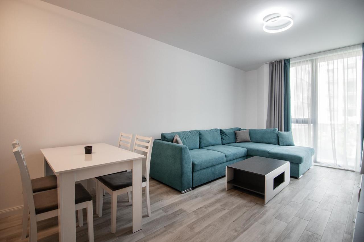 Sea Flats With Parking And Pool In Azur Residence St. Konstantin og Helena Eksteriør bilde