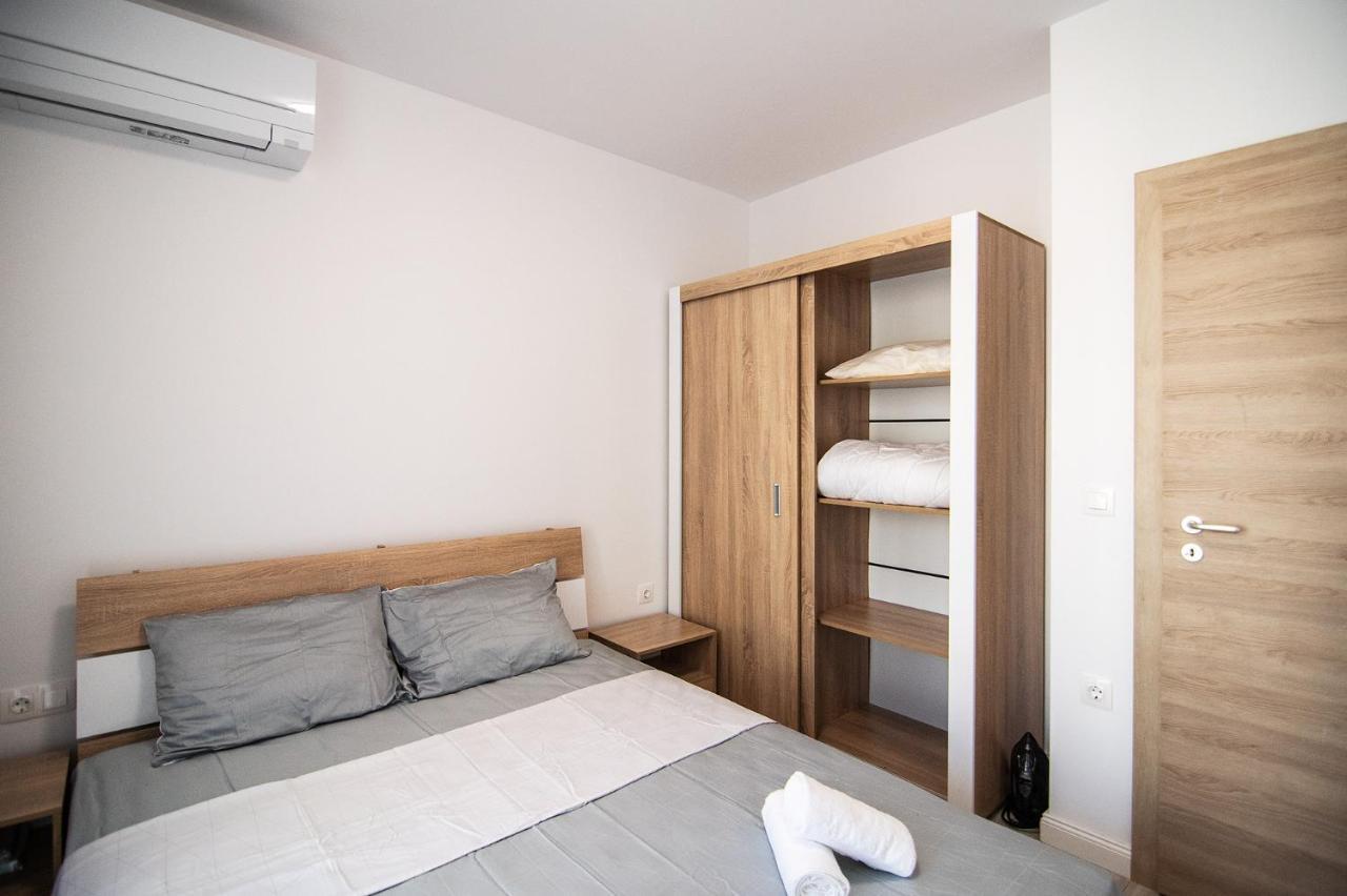 Sea Flats With Parking And Pool In Azur Residence St. Konstantin og Helena Eksteriør bilde